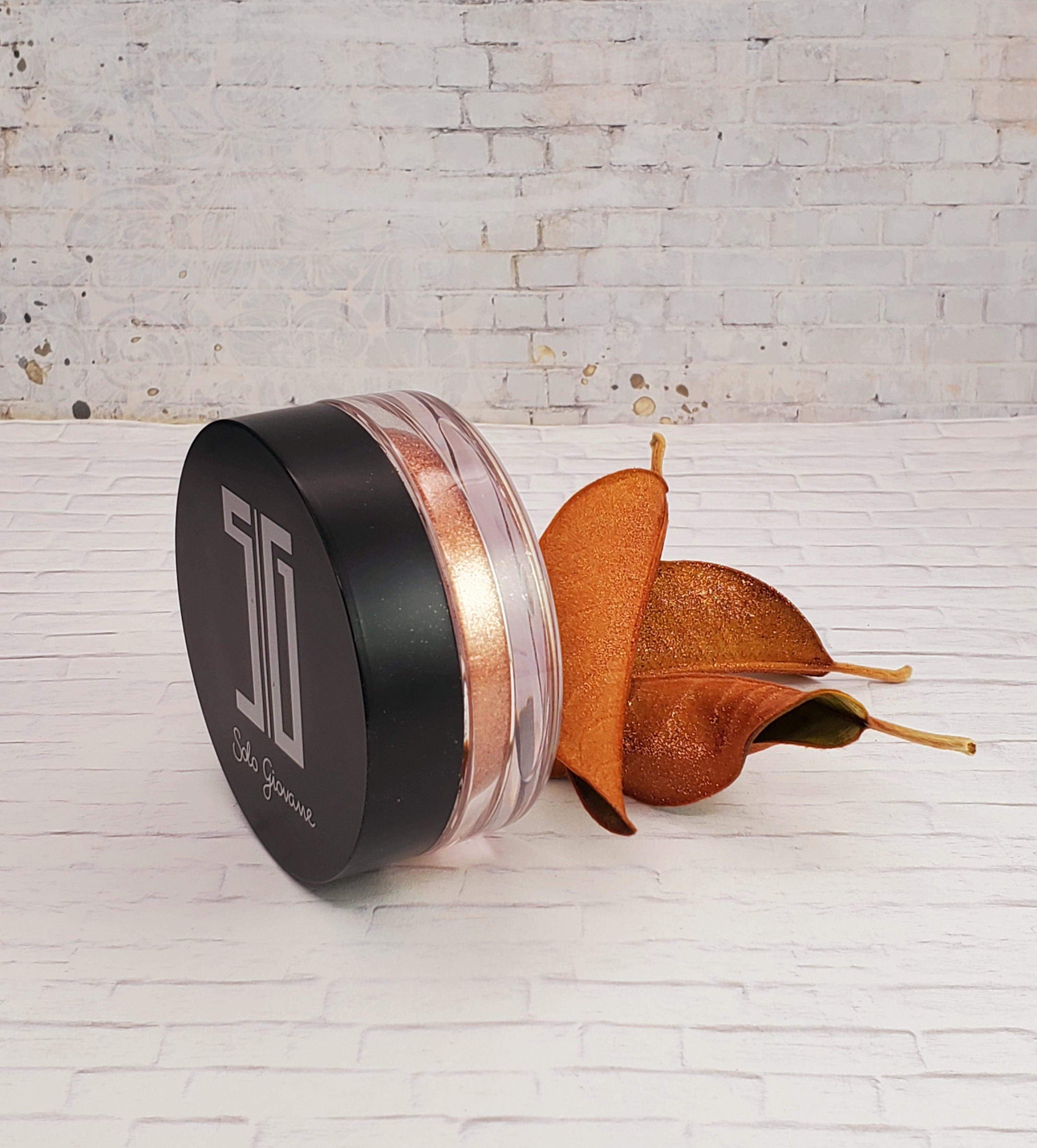Solo Giovane Bronze Shine Bright Highlighting Powder