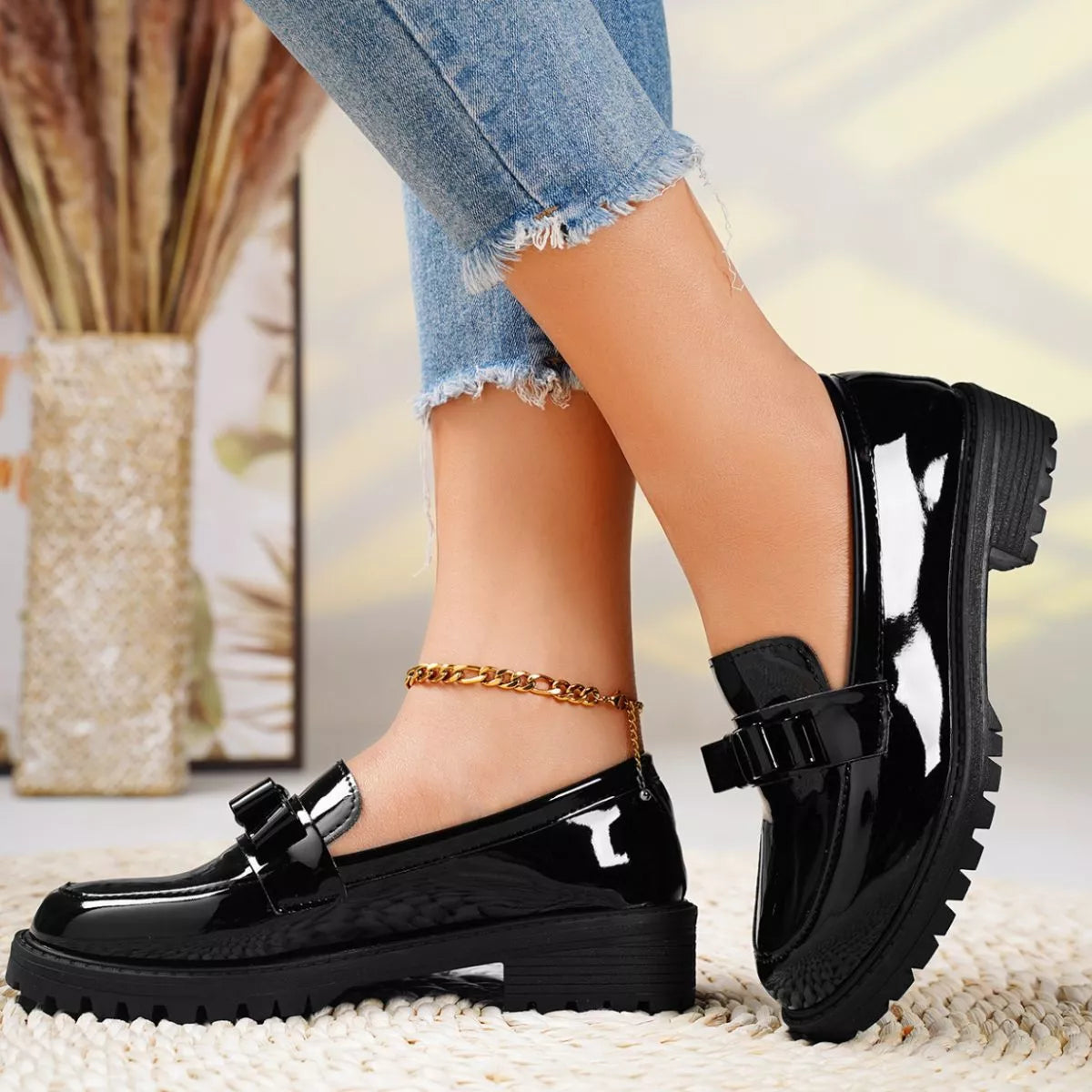Pretty Mules Round Toe Bow Loafers