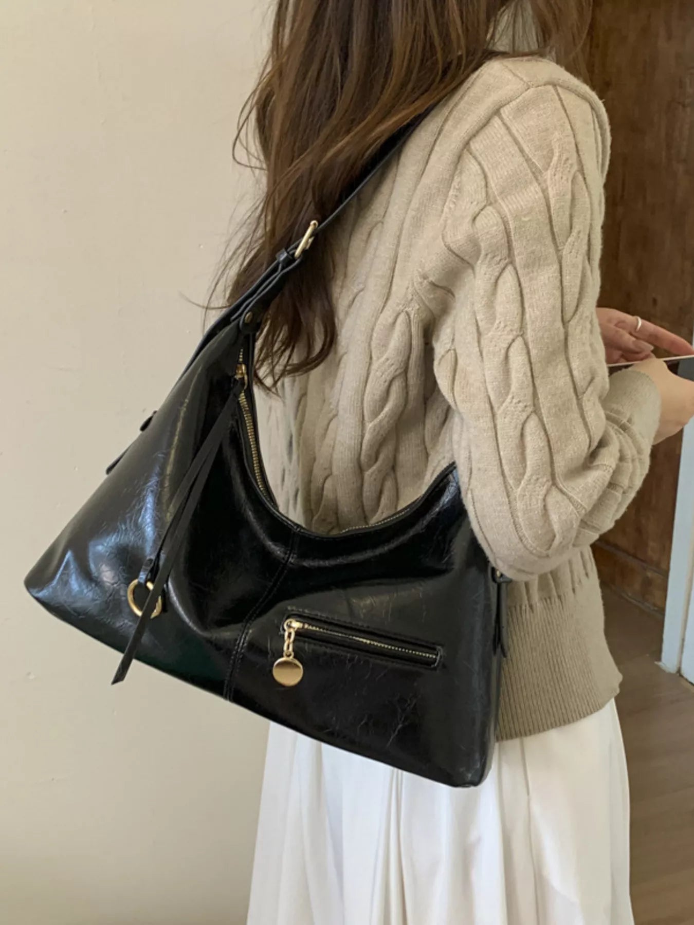 Duchessa Bags Leather Hobo Shoulder Bag