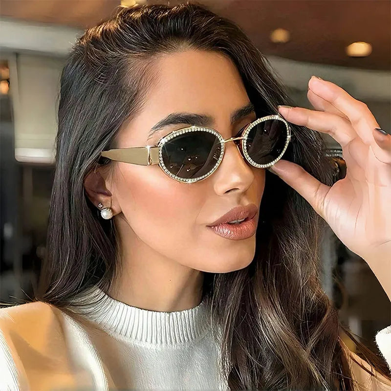 Lensoir Rhinestones Decor Oval Sunglasses