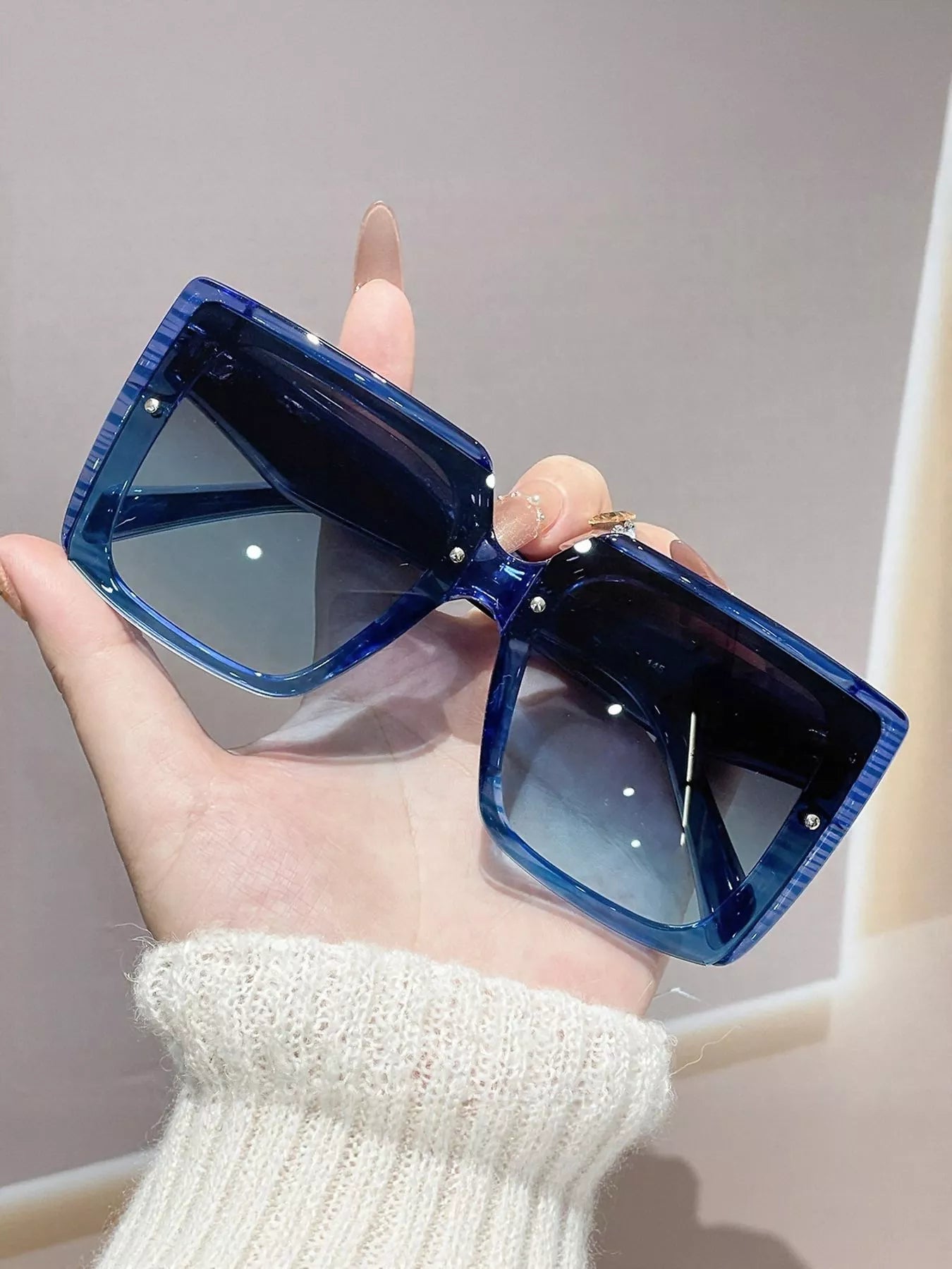 Lens Oversized Gradient Square Sunglasses