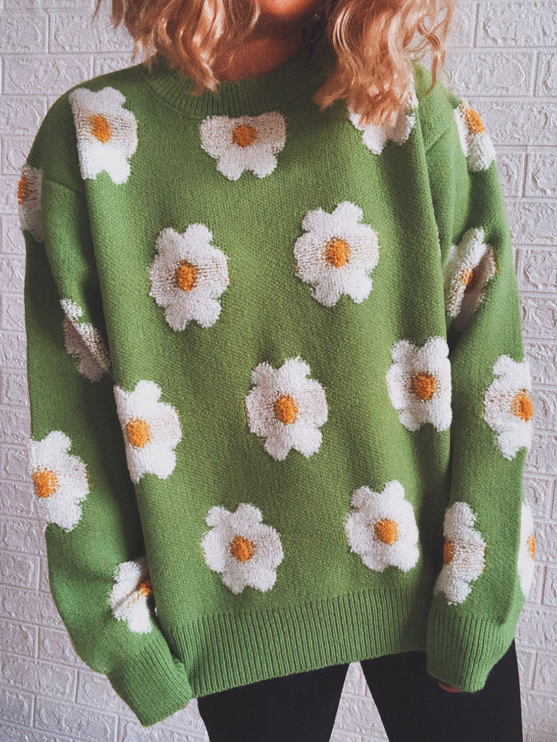 S.X Flower Round Neck Long Sleeve Sweater