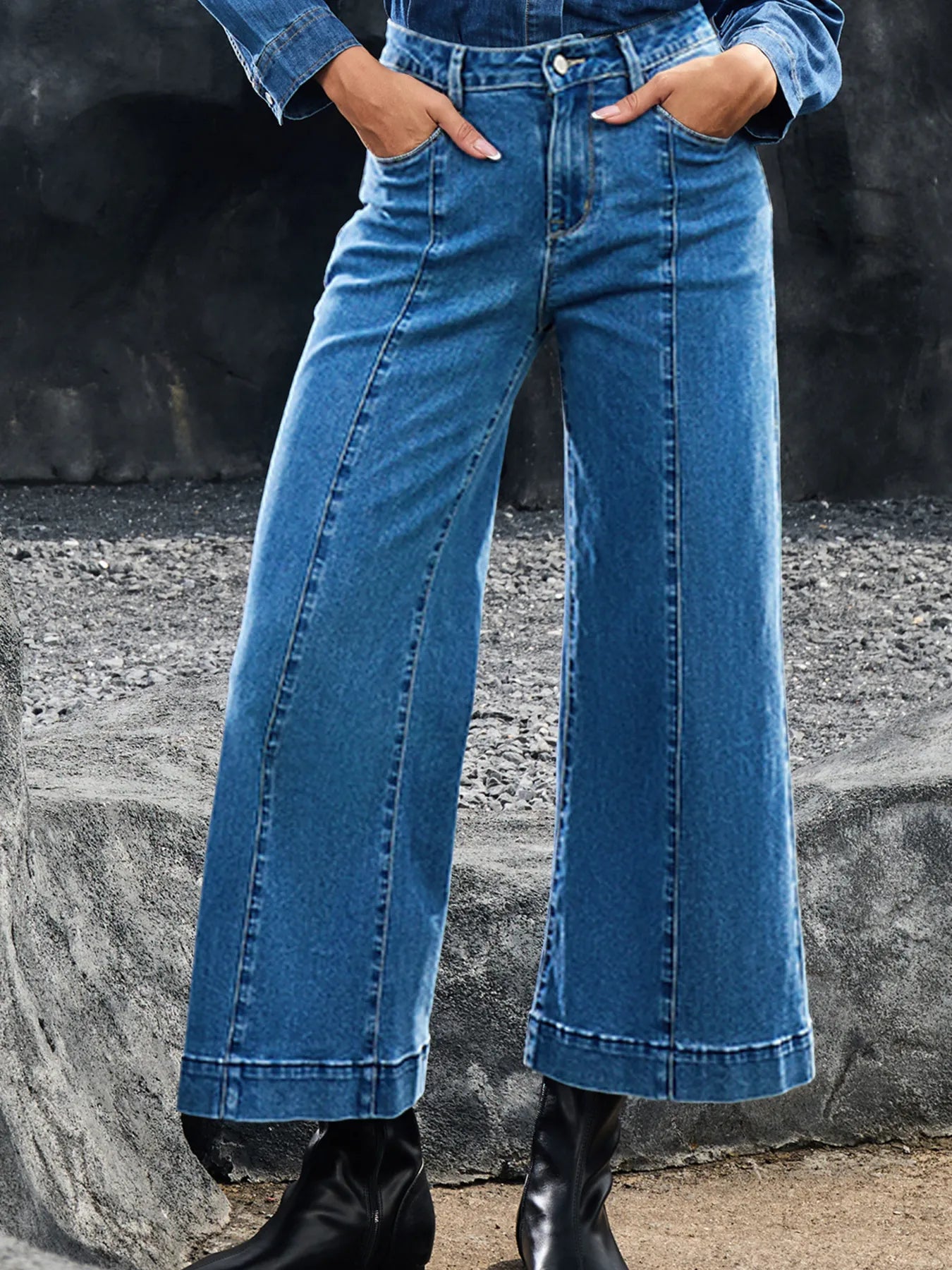 SYNZ Seam Detail Flared Bottom Ankle Length Jeans