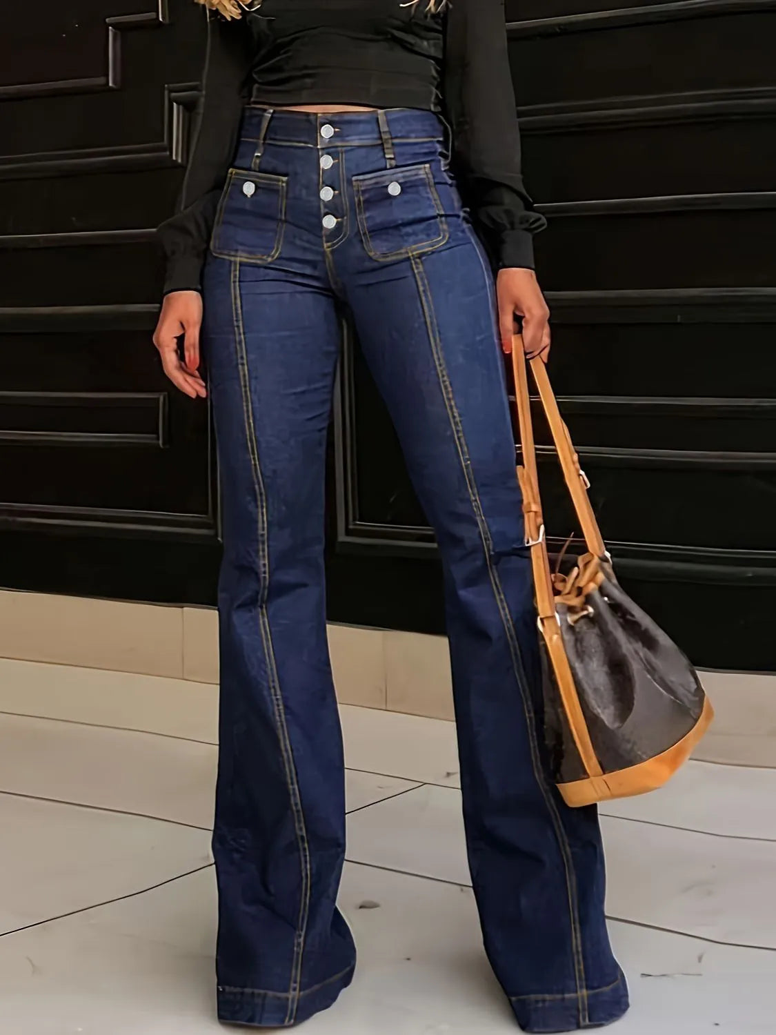 Zenniqlo Flare Jeans with Pockets