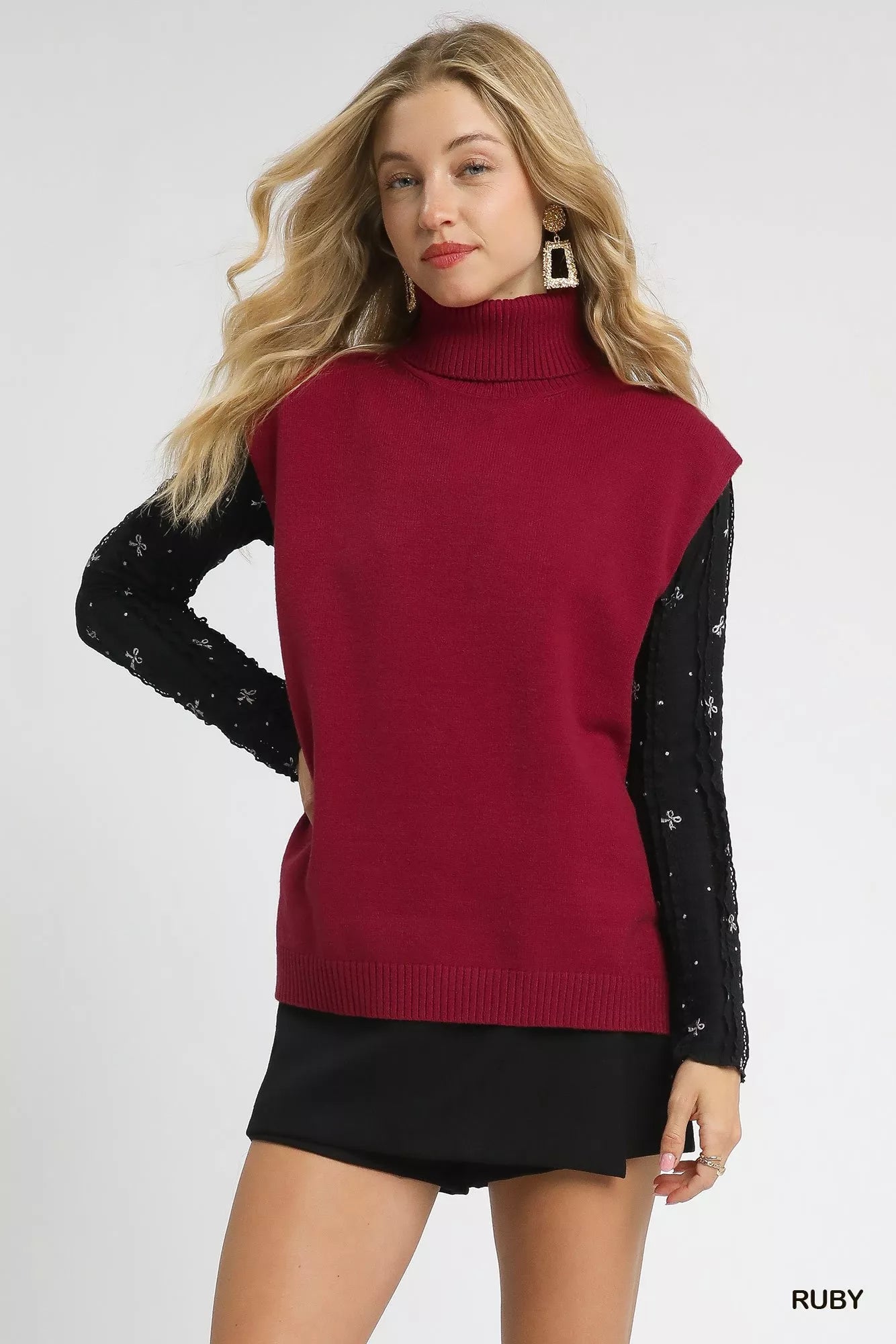 Umgee USA Umgee High-Low Turtleneck Sleeveless Sweater Top